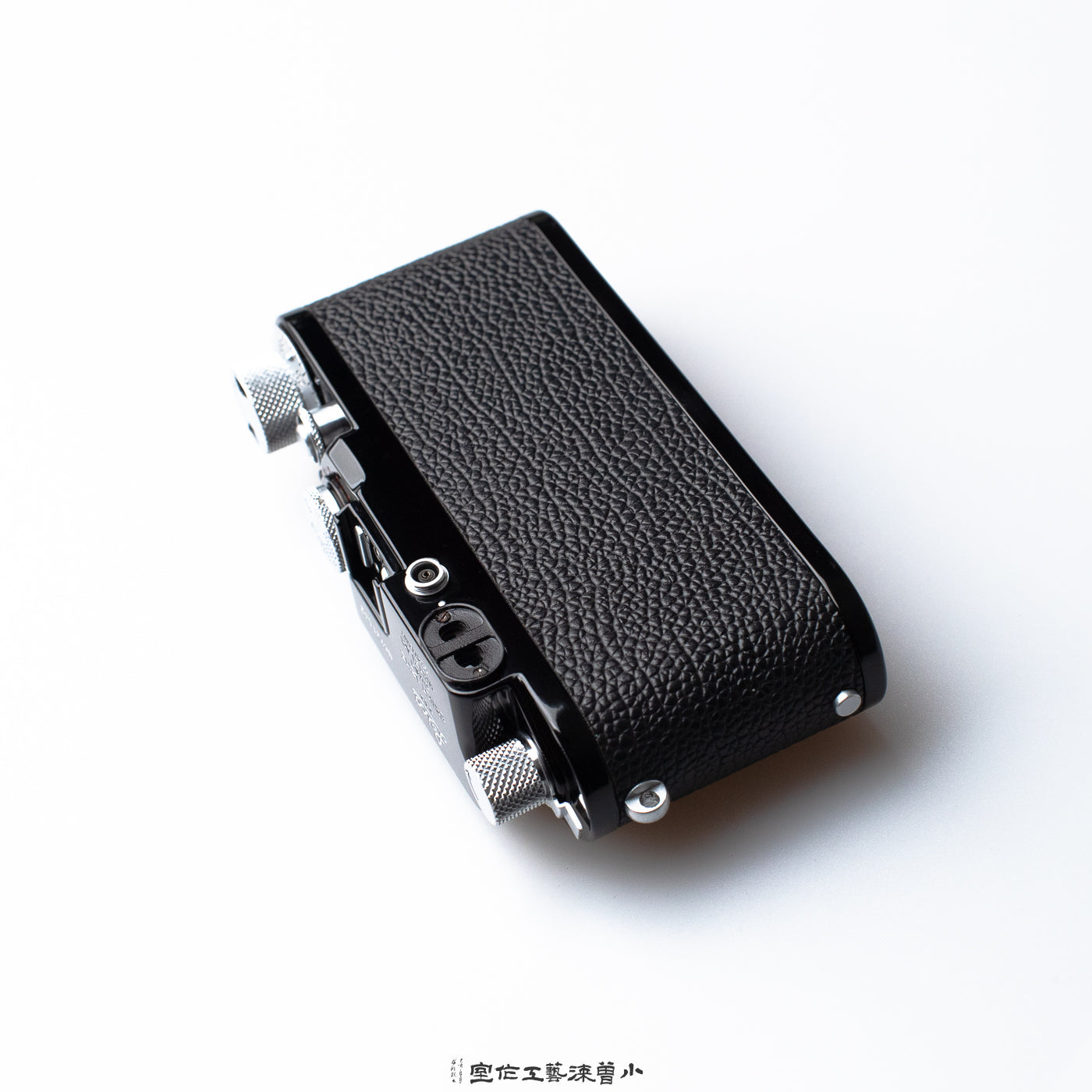 Gloss Black（IIIF）