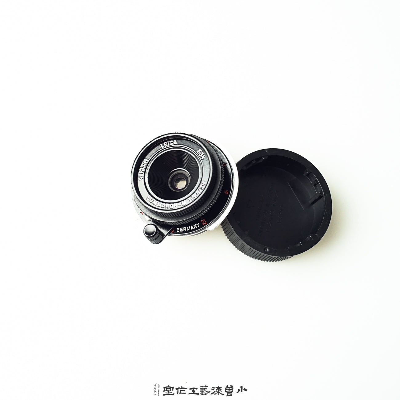 Black（28mm F5.6）