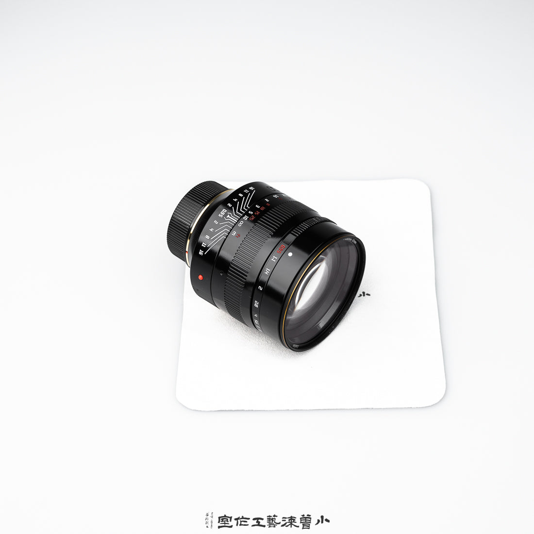 Gloss Black（50mm F0.95）