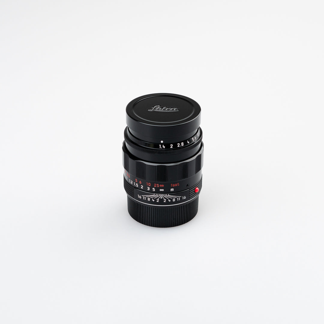 Gloss Black（50mm F1.4 E43）