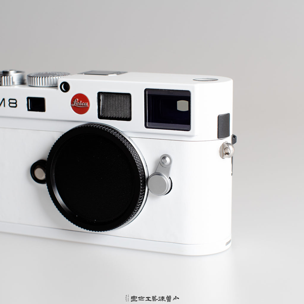 White（M8）