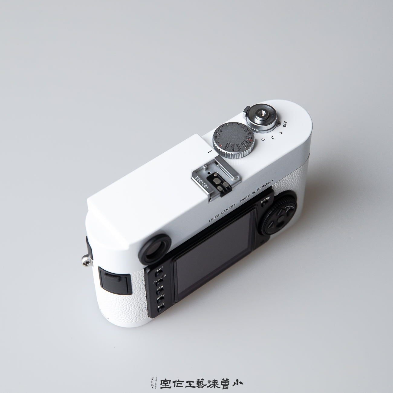 White（M9）