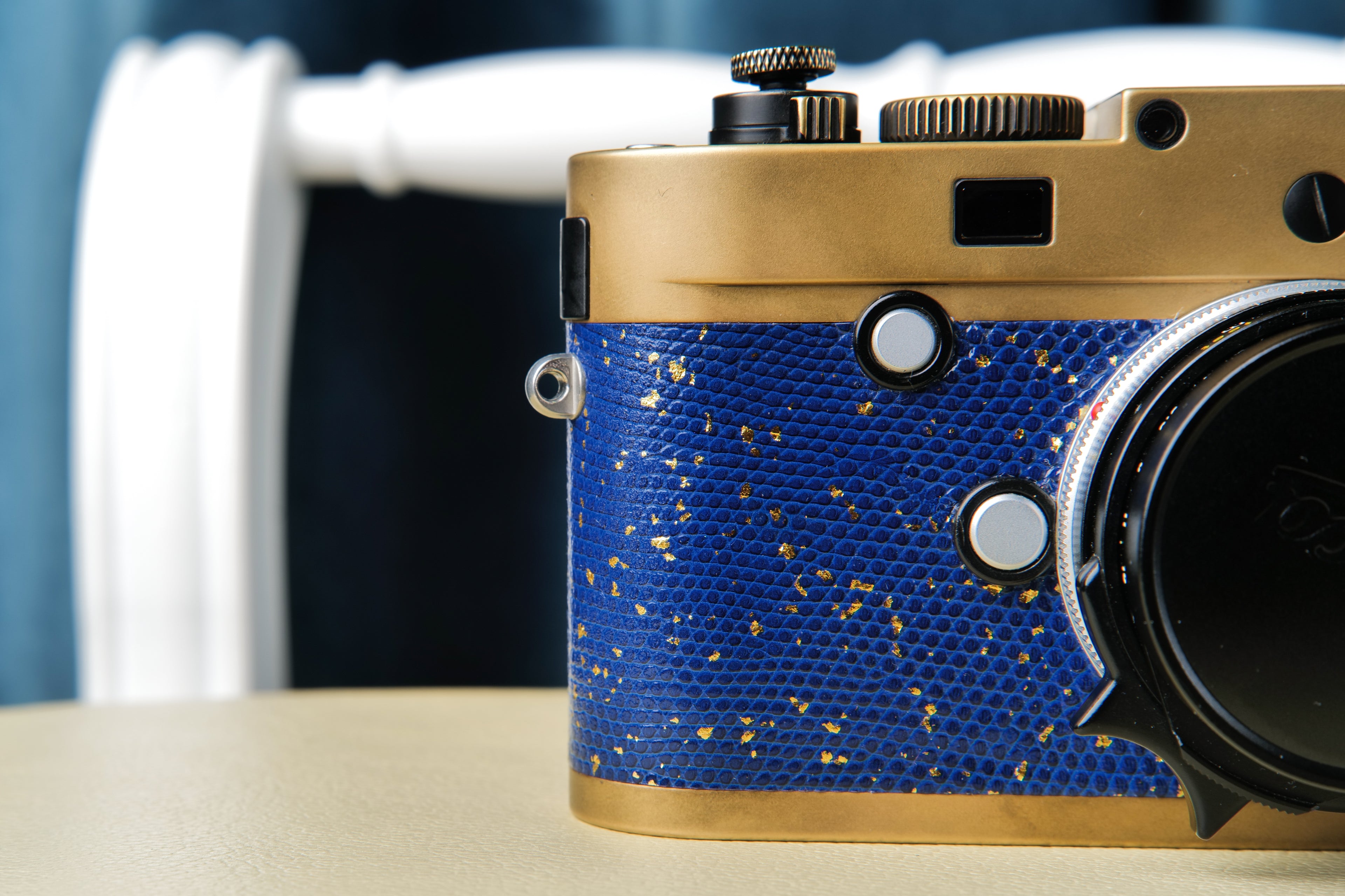 Brass surface treatment，Leather art replacement with gold sprinkled lizard skin material/Blue
