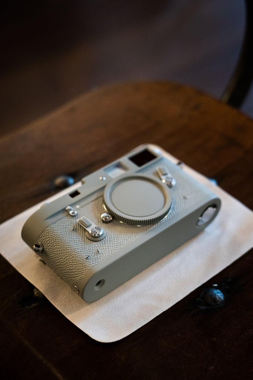 M4 Glacier Grey Lacquer Art,Customized leather body in the same color