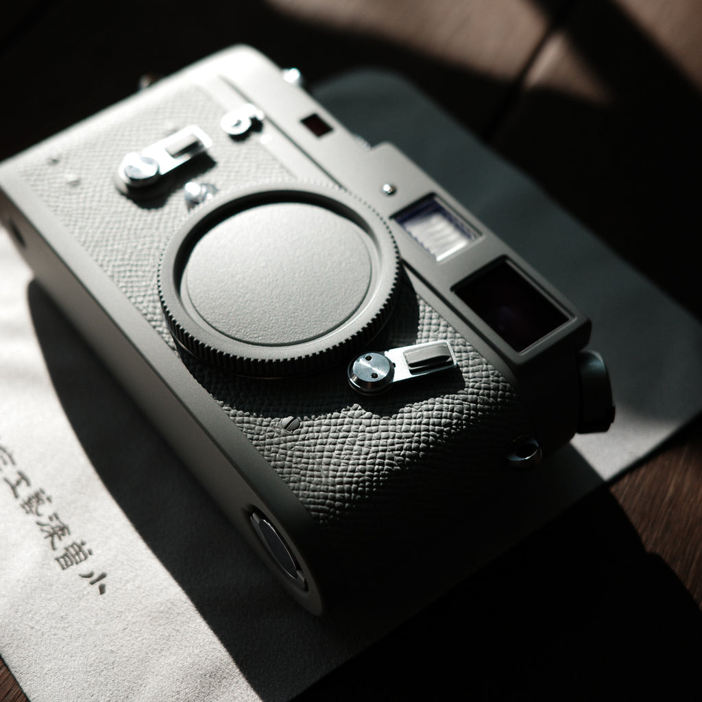 M4 Glacier Grey Lacquer Art,Customized leather body in the same color