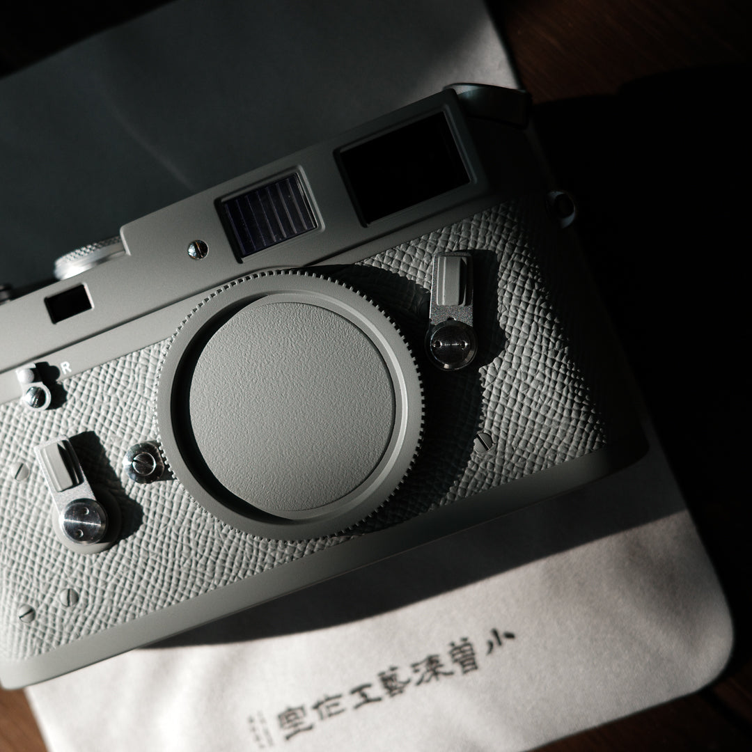 M4 Glacier Grey Lacquer Art,Customized leather body in the same color