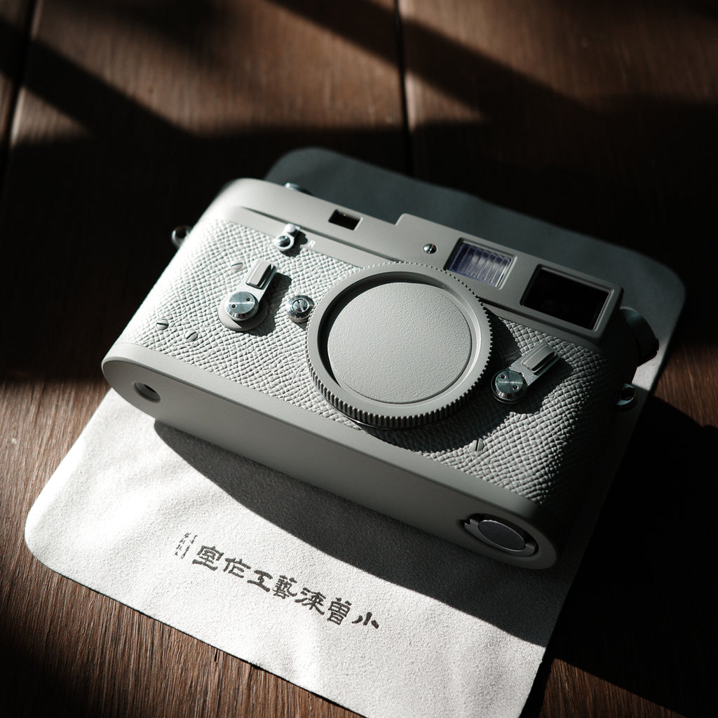 M4 Glacier Grey Lacquer Art,Customized leather body in the same color
