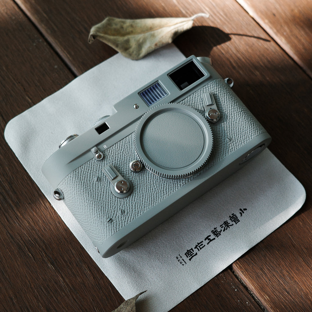 M4 Glacier Grey Lacquer Art,Customized leather body in the same color