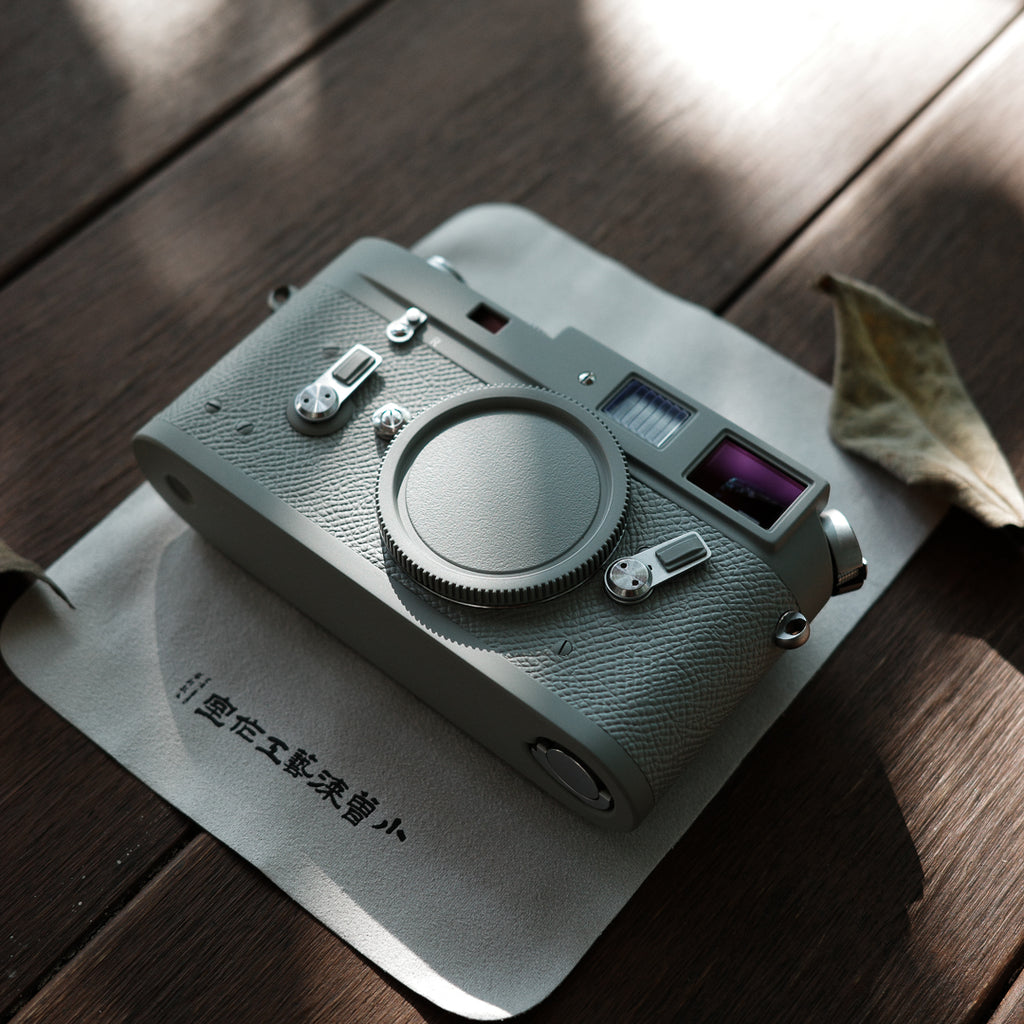 M4 Glacier Grey Lacquer Art,Customized leather body in the same color