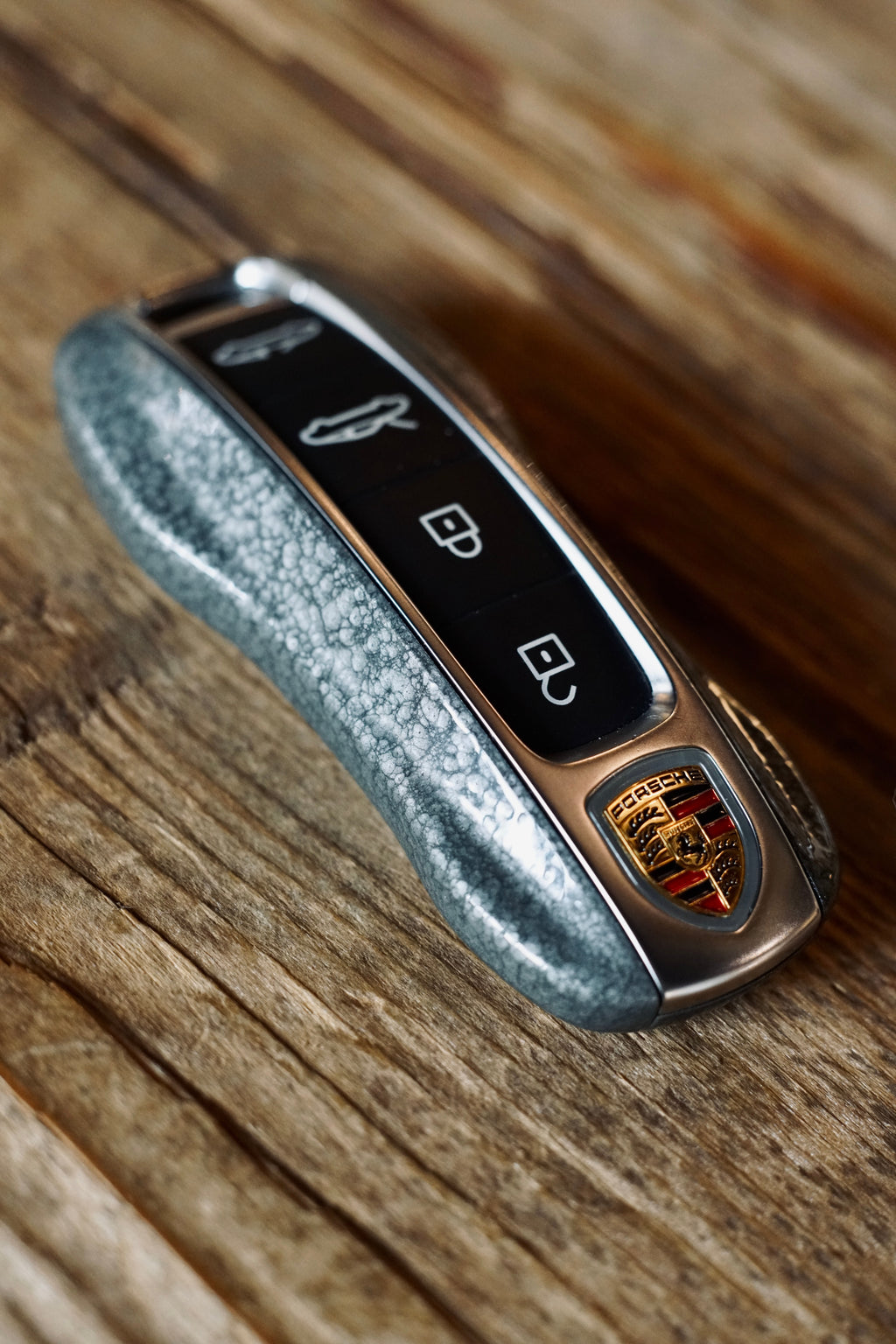 Personalized customization, hammer patterned lacquer art/modified car key