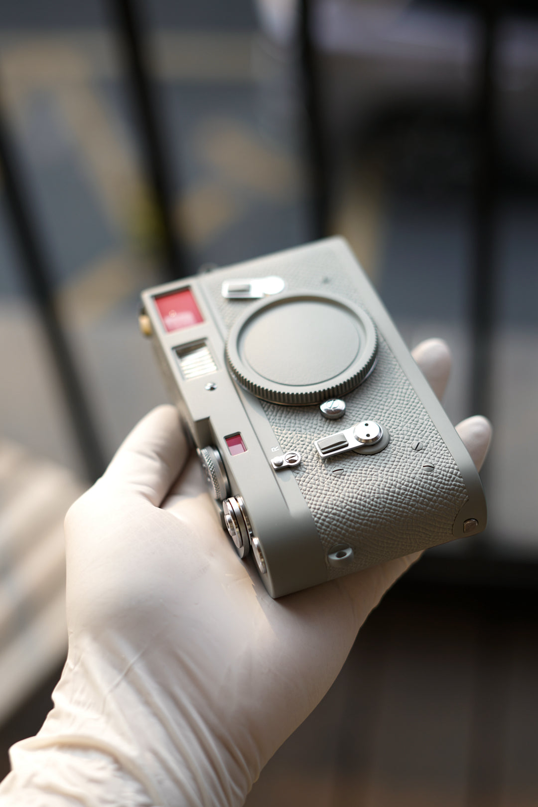 M4 Glacier Grey Lacquer Art,Customized leather body in the same color